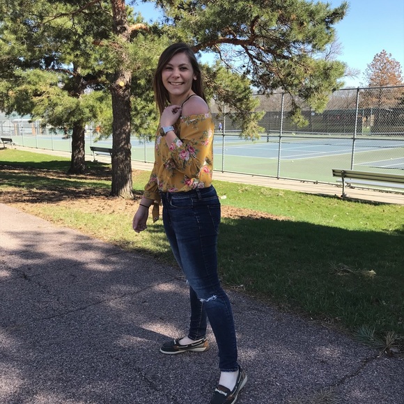 Meet your Posher, Mckenna - Picture 1 of 1